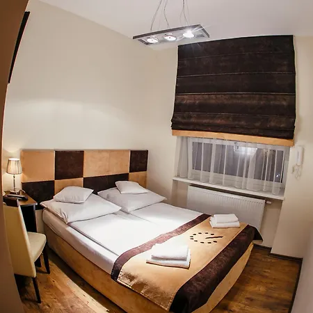 Boutique Hotel's Ii Rewolucji Apartahotel 3*