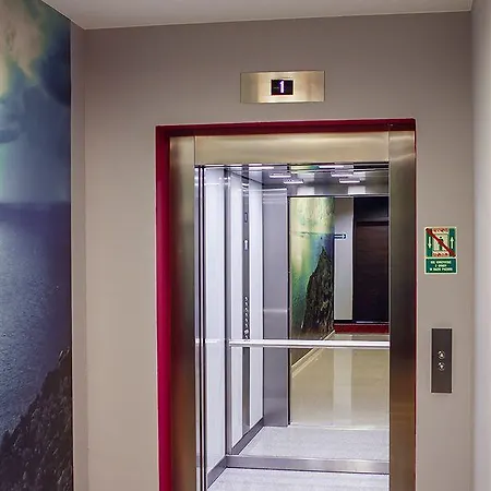 Boutique Hotel's Ii Rewolucji 아파트호텔 3*