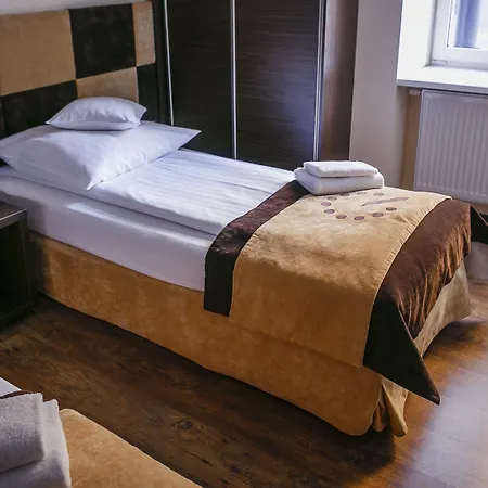 아파트호텔 Boutique Hotel's Ii Rewolucji 3*