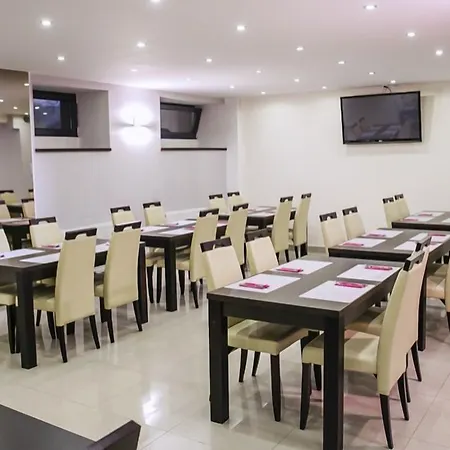 Boutique Hotel's Ii Rewolucji Apartahotel 3*