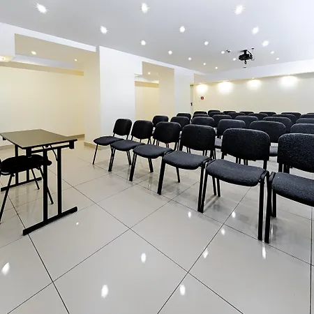 Boutique Hotel's Ii Rewolucji Aparthotel 3*