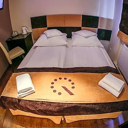 Apartahotel Boutique Hotel's Ii Rewolucji 3*