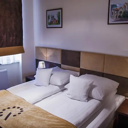 Boutique Hotel's Ii Rewolucji Aparthotel 3*